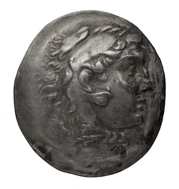 Price 2435, аверс, bnf-hrc