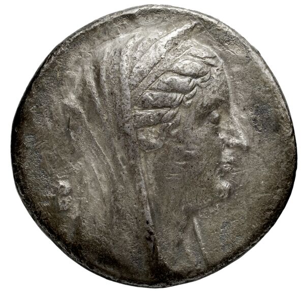 Coins of the Ptolemaic Empire Vol. I, Part 1, no. 322, аверс, bnf-hrc