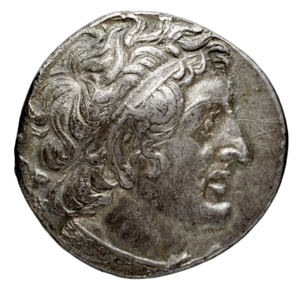 Coins of the Ptolemaic Empire Vol. I, Part 1, no. 448, аверс, bnf-hrc