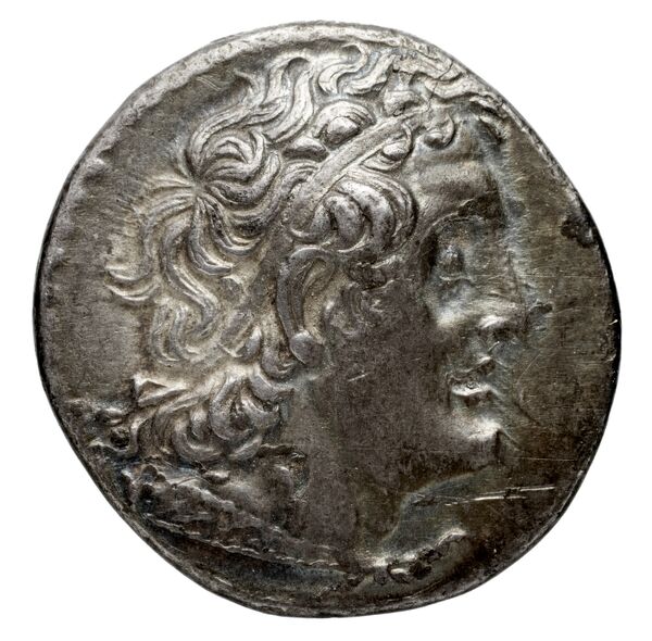 Coins of the Ptolemaic Empire Vol. I, Part 1, no. 295, аверс, bnf-hrc