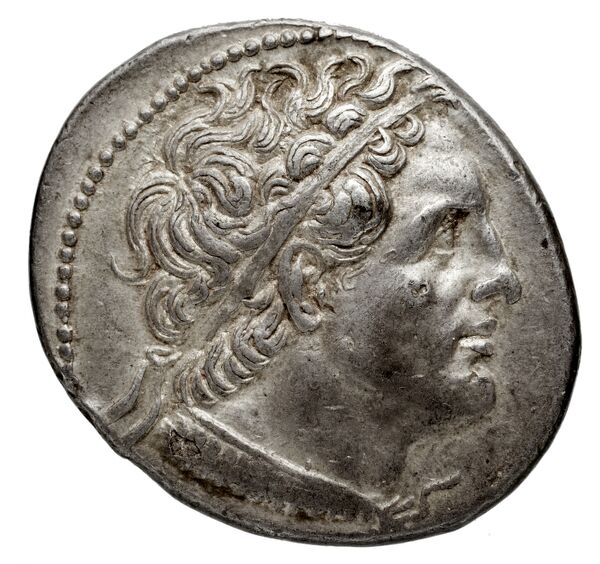 Coins of the Ptolemaic Empire Vol. I, Part 1, no. 853, аверс, bnf-hrc