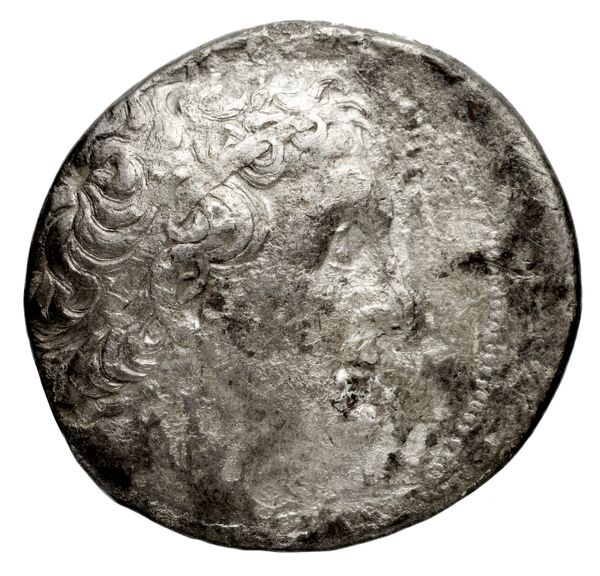 Coins of the Ptolemaic Empire Vol. I, Part 1, no. 527, аверс, bnf-hrc
