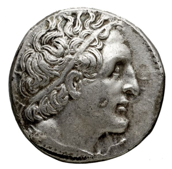 Coins of the Ptolemaic Empire Vol. I, Part 1, no. 825, аверс, bnf-hrc
