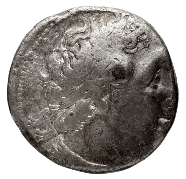Coins of the Ptolemaic Empire Vol. I, Part 1, no. 677, аверс, bnf-hrc