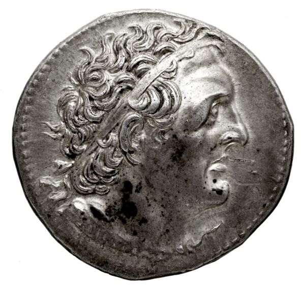 Coins of the Ptolemaic Empire Vol. I, Part 1, no. 186, аверс, bnf-hrc