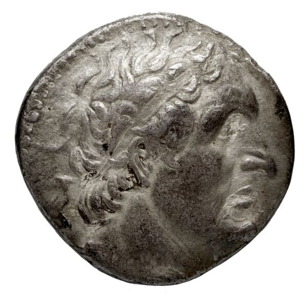Coins of the Ptolemaic Empire Vol. I, Part 1, no. 228, аверс, bnf-hrc