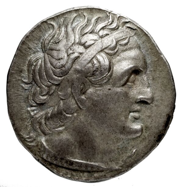 Coins of the Ptolemaic Empire Vol. I, Part 1, no. 423, аверс, bnf-hrc