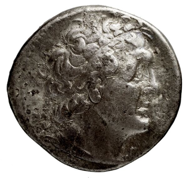 Coins of the Ptolemaic Empire Vol. I, Part 1, no. 462, аверс, bnf-hrc