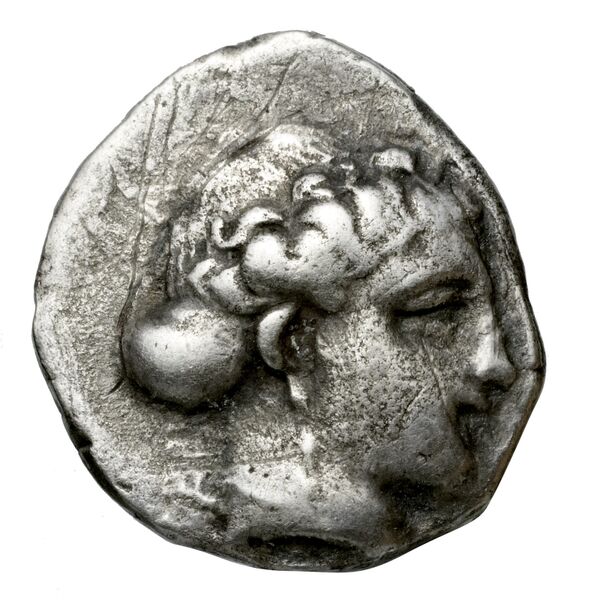 аверс Terina Historia Numorum Italy 2634-2637