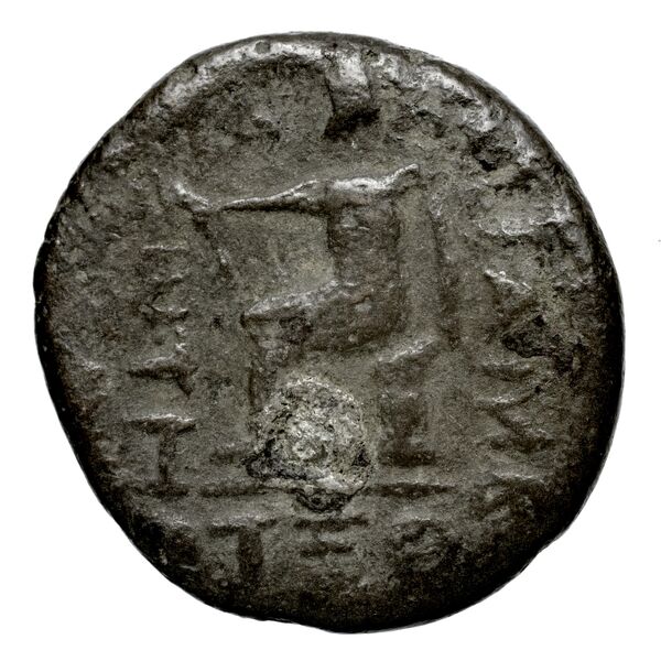Attambelus IV of Characene Charax Spasinou BMC Characene pl. 43, 8 - 44, 3, реверс, bnf-iris