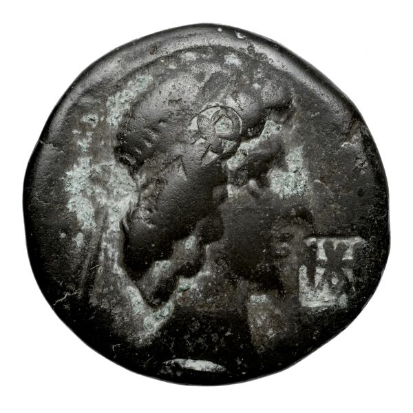 Attambelus IV of Characene Charax Spasinou BMC Characene pl. 43, 8 - 44, 3, аверс, bnf-iris