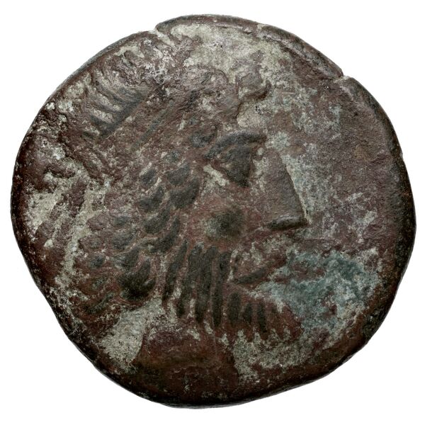 Attambelus IV of Characene Charax Spasinou BMC Characene pl. 43, 8 - 44, 3, аверс, bnf-iris