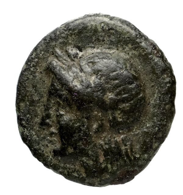 Leucae Kinns, Studies in Greek Personal Names presented to Elaine Matthews, 2010 Bronze A, аверс, bnf-iris