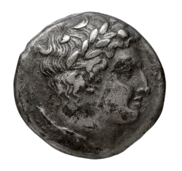 obverse Croton Historia Numorum Italy 2196