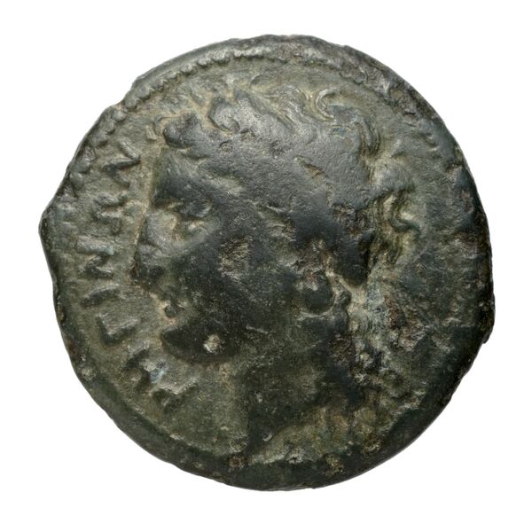 аверс Rhegium Historia Numorum Italy 2540