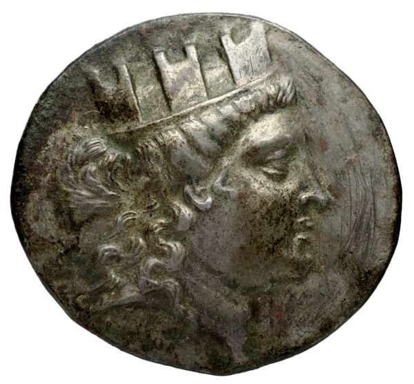 Tauromenium Puglisi 2009 371, obverse, bnf-iris