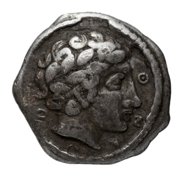 Chalcidian League Olynthus Robinson /Clement 1938 Group A-M, tetradrachms and tetrobols, аверс, bnf-iris