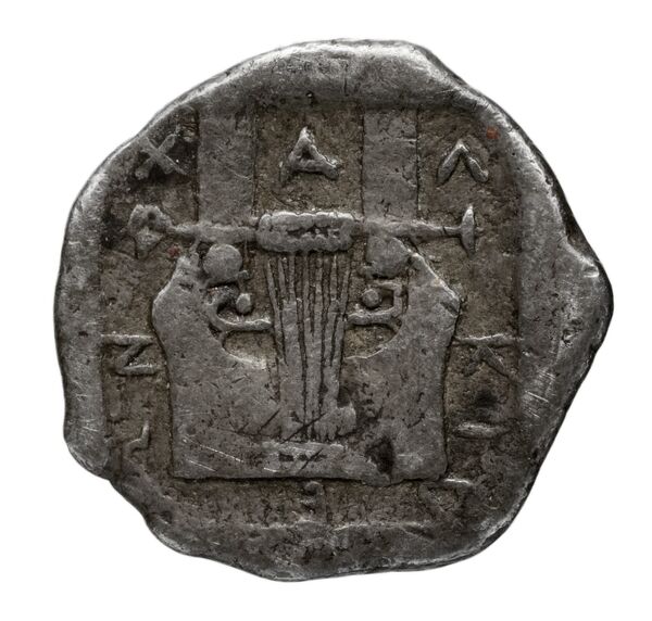 Chalcidian League Olynthus Robinson /Clement 1938 Group A-M, tetradrachms and tetrobols, реверс, bnf-iris