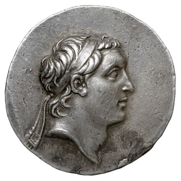 Aegae, Aeolis BMC Aegae 10, аверс, bnf-iris