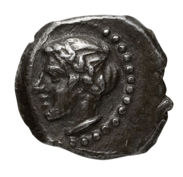 Chalcidian League Olynthus Robinson /Clement 1938 Group A-M, tetradrachms and tetrobols, аверс, bnf-iris