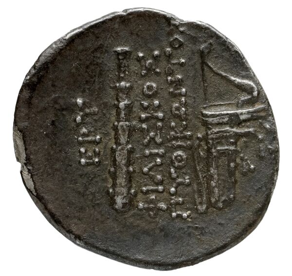 Erythrae Kinns 1980 Period III, AR V, реверс, bnf-iris