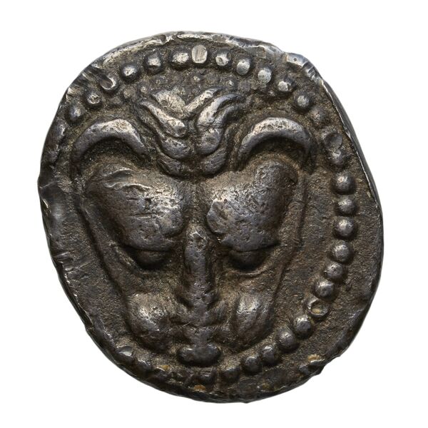 аверс Rhegium Historia Numorum Italy 2470