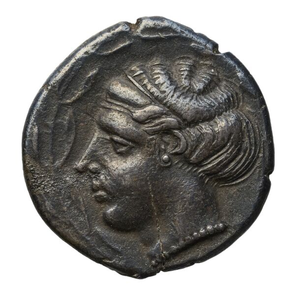 аверс Terina Historia Numorum Italy 2574-2580