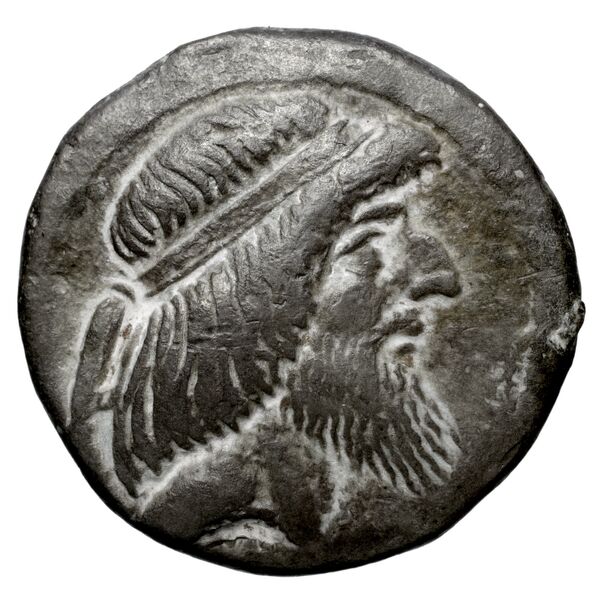 Attambelus II of Characene Charax Spasinou BMC Characene pl. 43, 4-6, аверс, bnf-iris