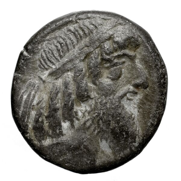 Attambelus II of Characene Charax Spasinou BMC Characene pl. 43, 4-6, аверс, bnf-iris