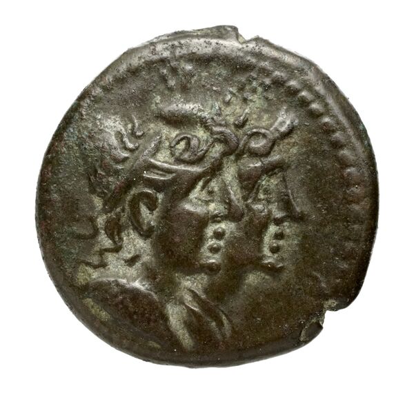 Rhegium Historia Numorum Italy 2558, аверс, bnf-iris