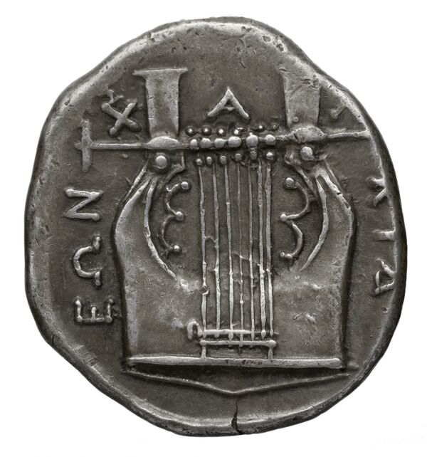 Chalcidian League Olynthus Robinson /Clement 1938 Group A-M, tetradrachms and tetrobols, реверс, bnf-iris