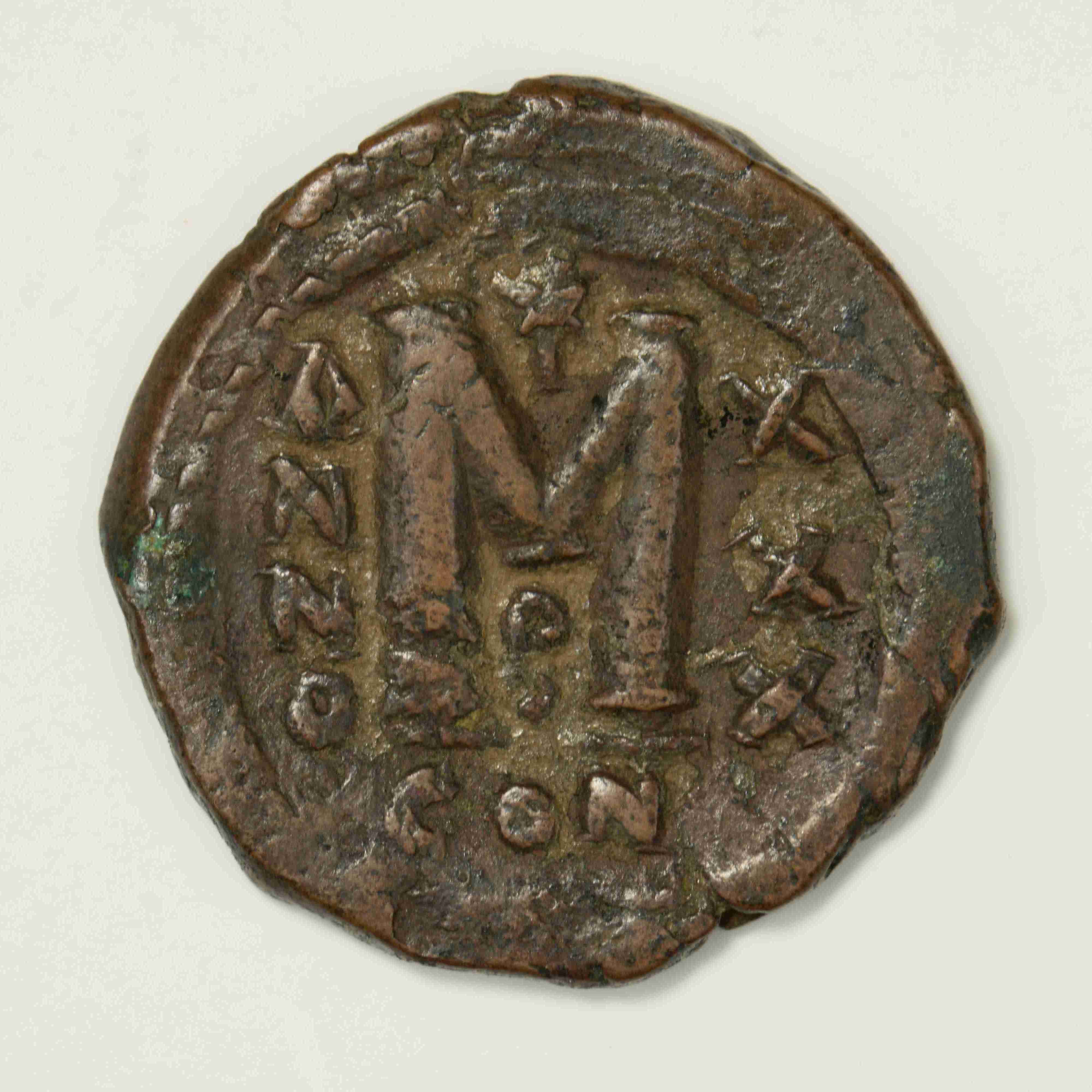 реверс Justinian I — Follis (Constantinople, 558–559)