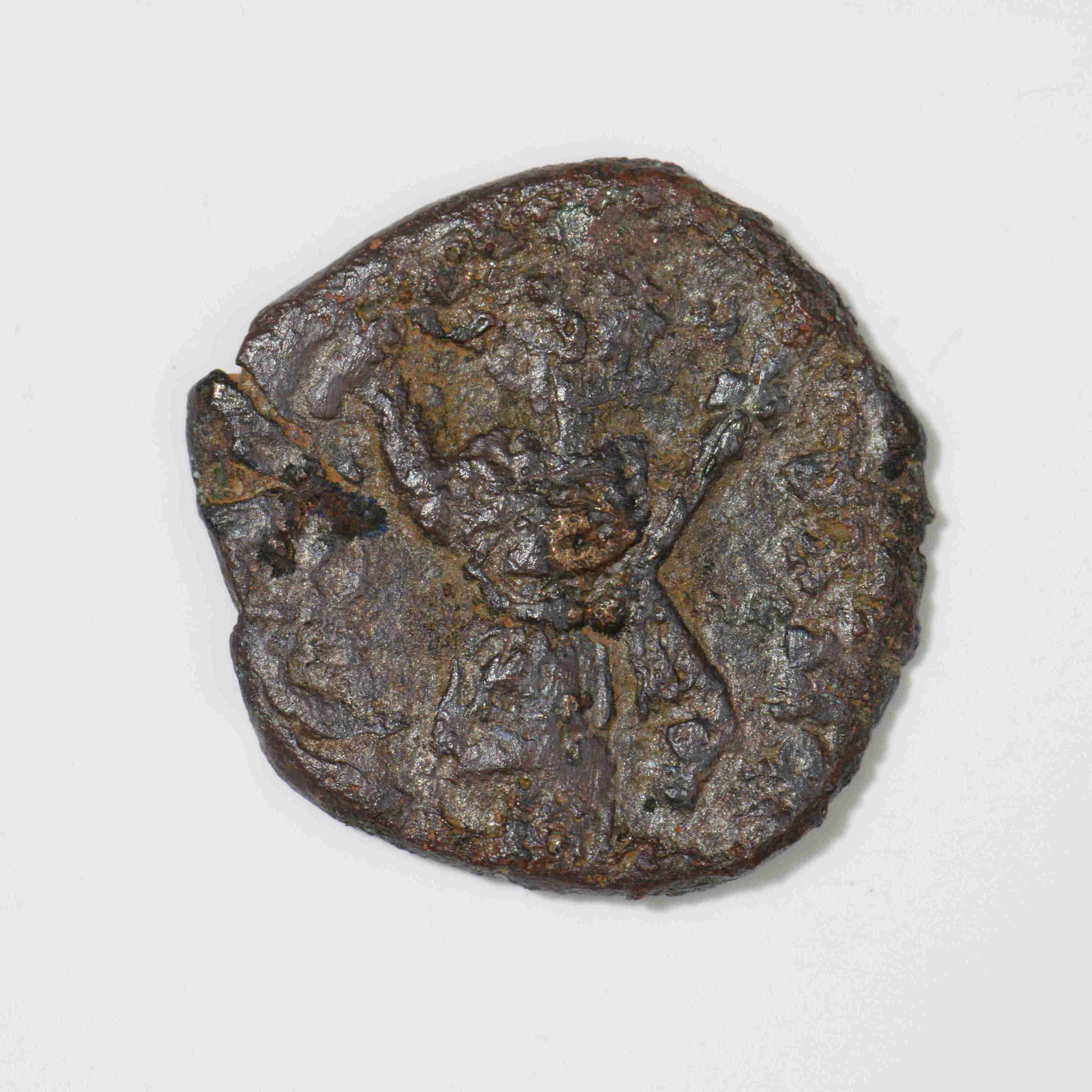 аверс Leo III — Half Follis (Constantinople, 717)