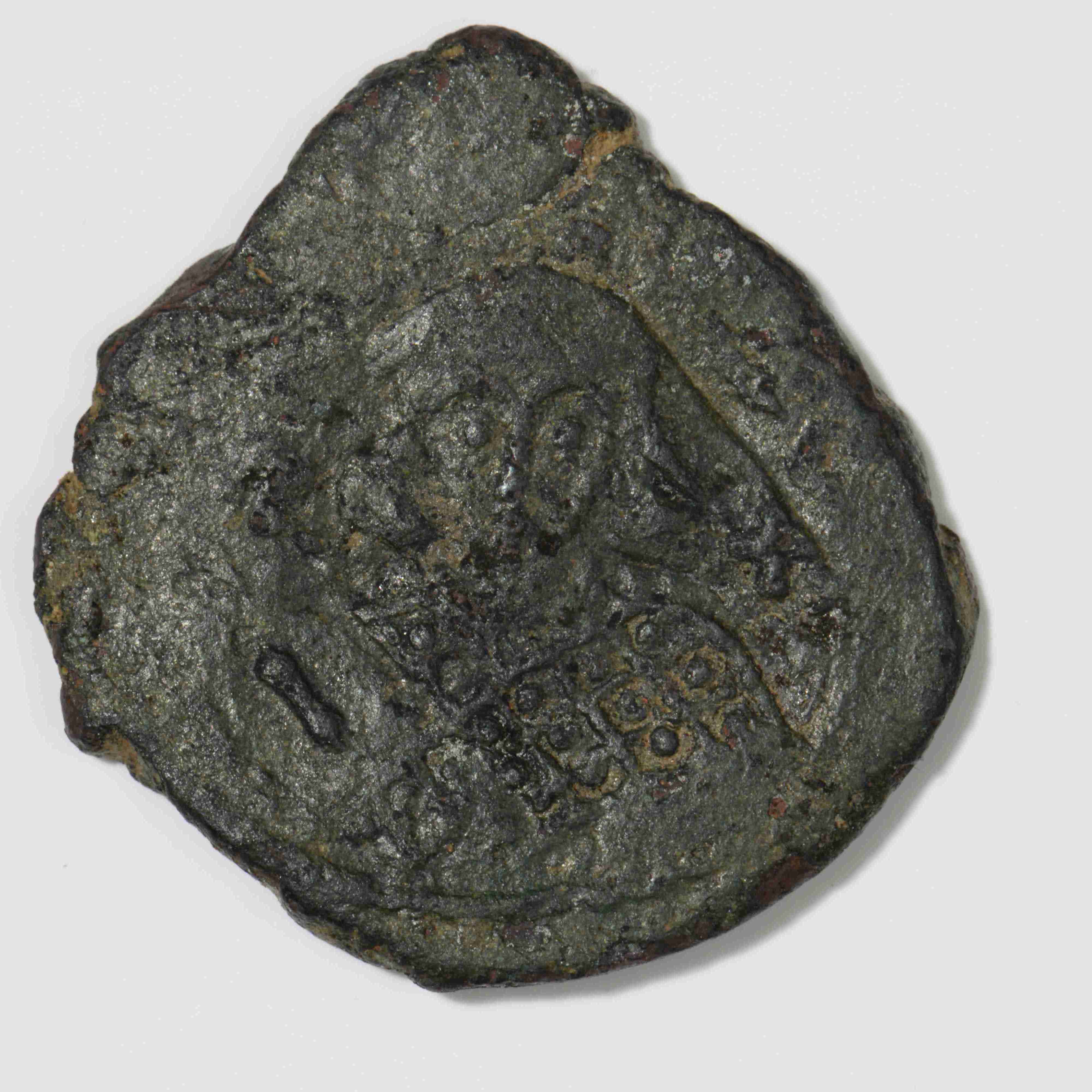 obverse Theodosios III — Follis (Constantinople, 715–716)