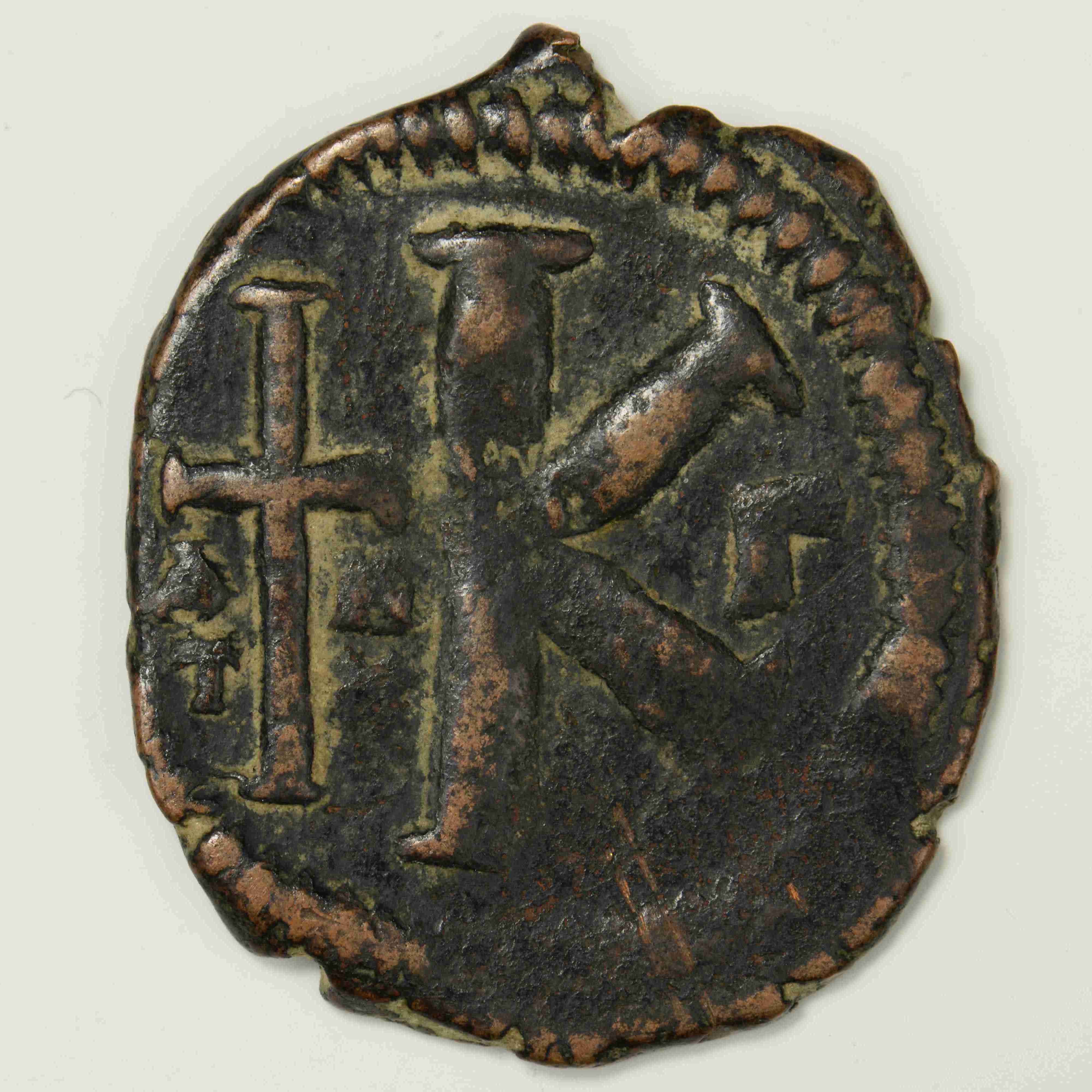 реверс Justin I — Half Follis (Antioch, 518)