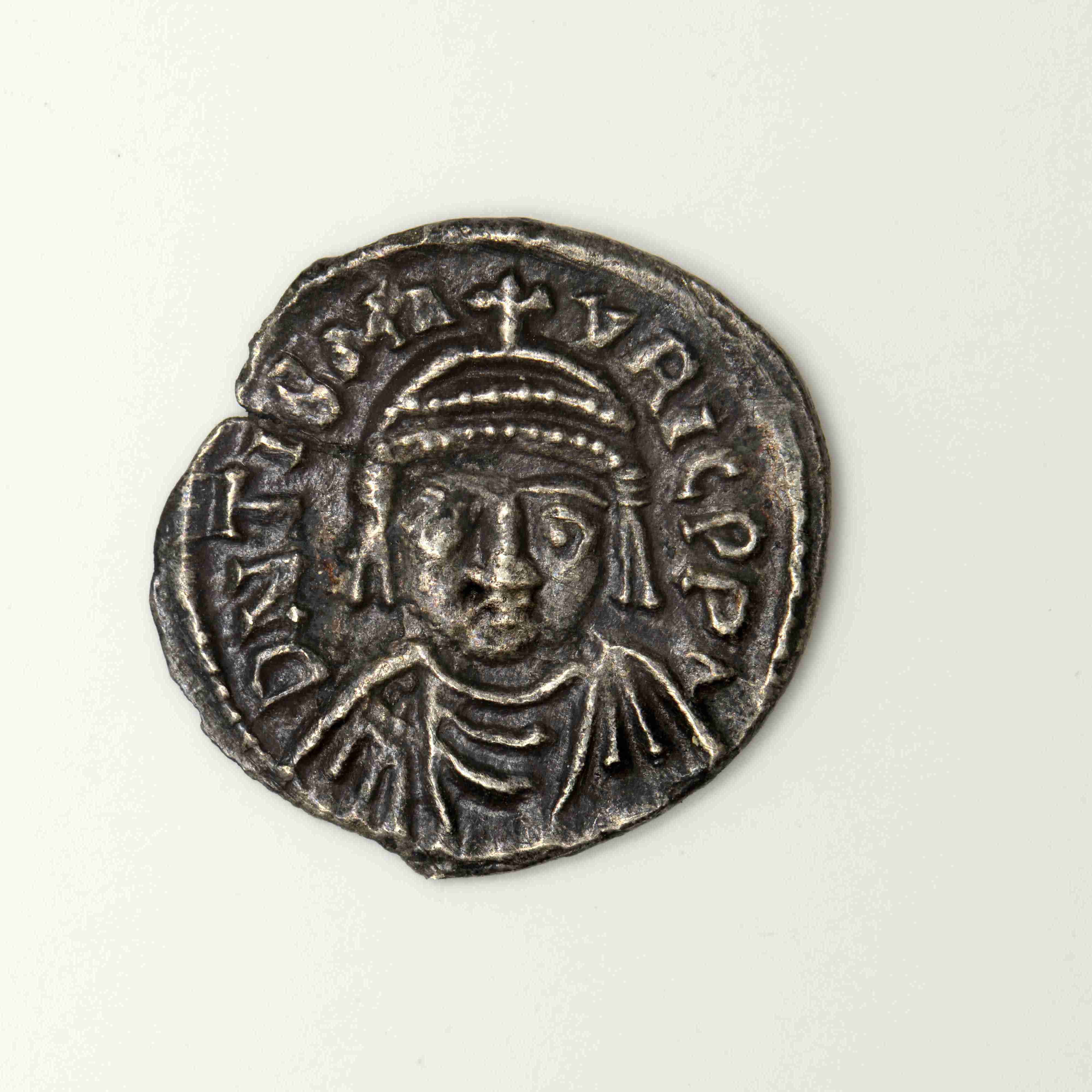 obverse Maurice Tiberius — Light Half Siliqua (Carthage, 602–603)