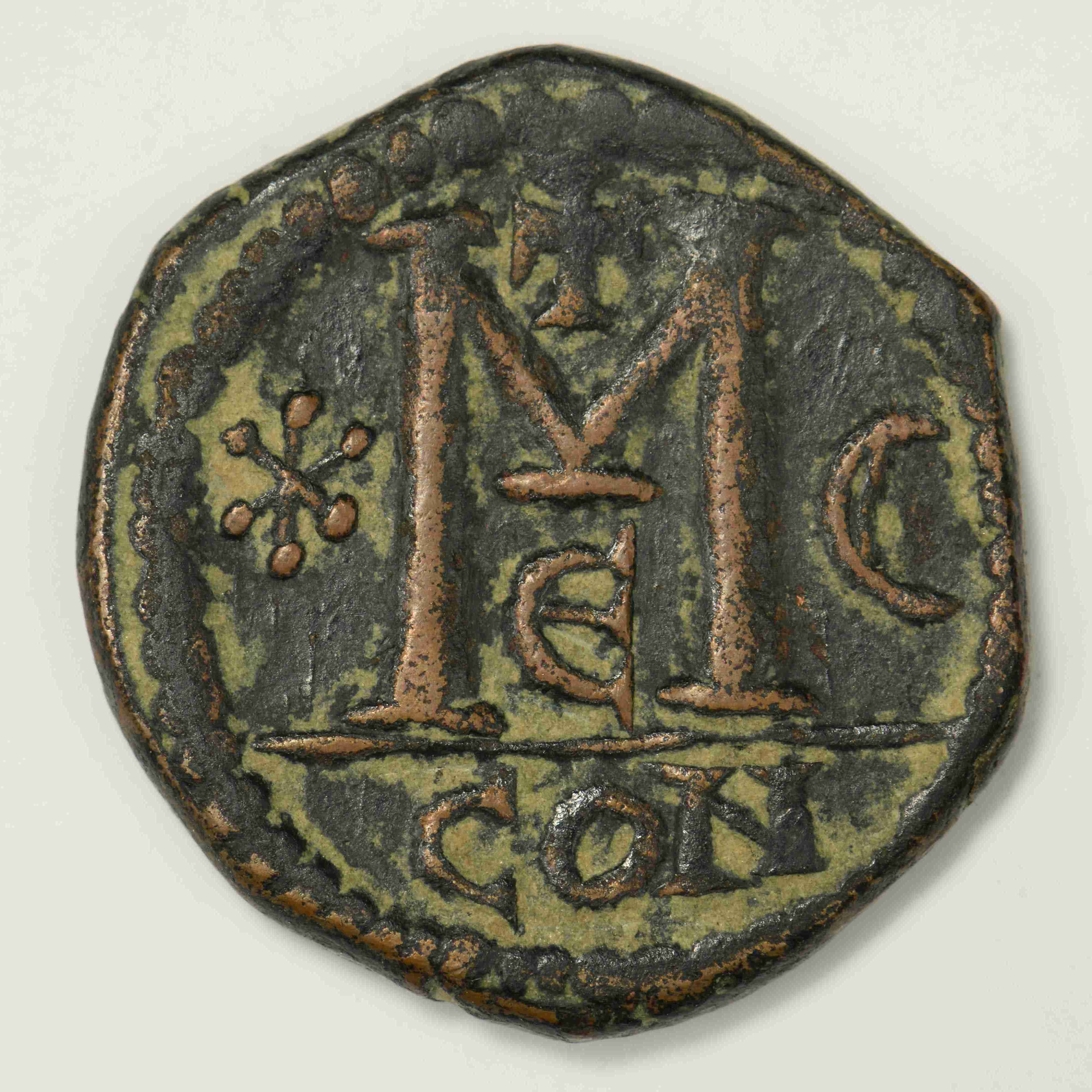 Anastasios I — Follis (Constantinople, 517), реверс, do_byzant