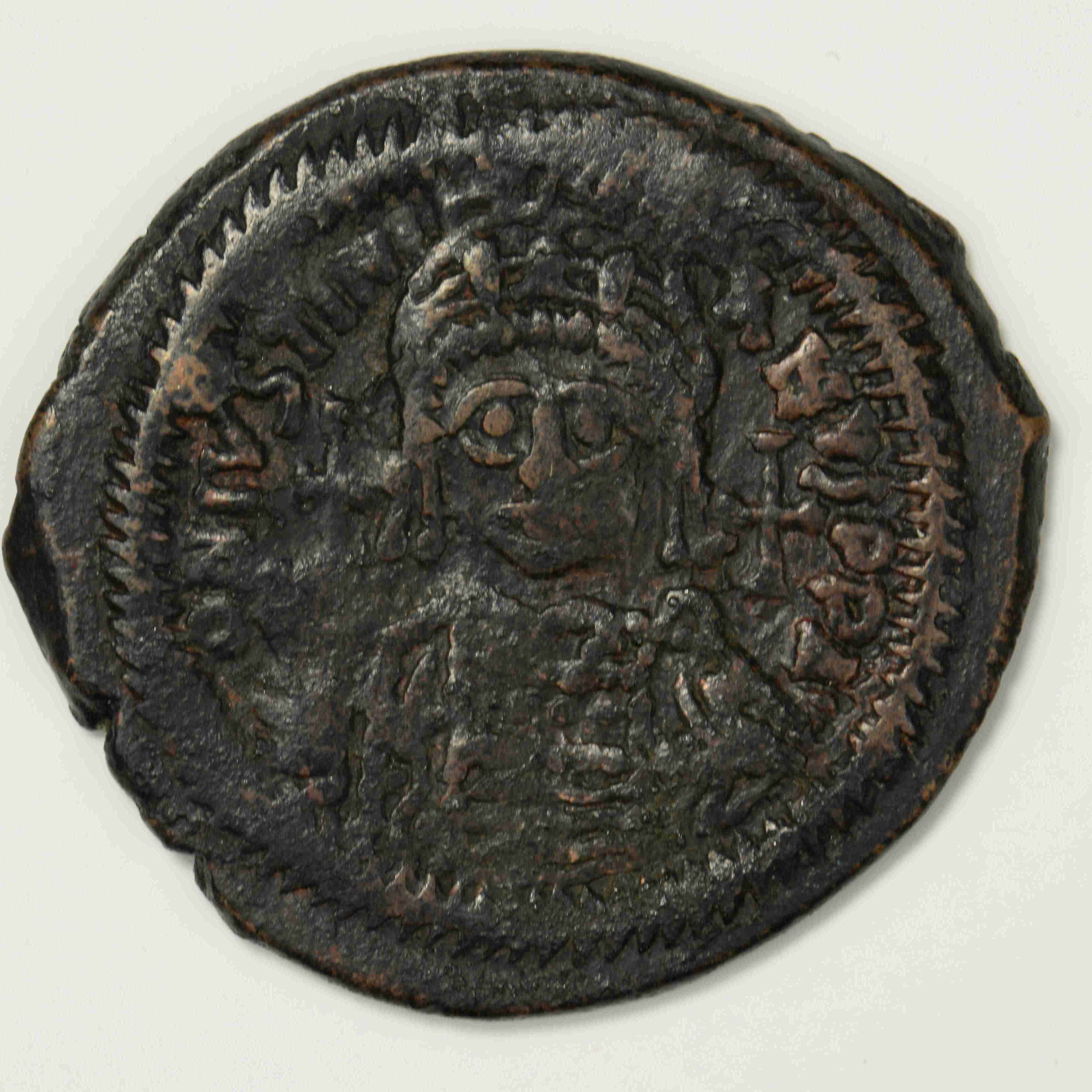 Justinian I — Follis (Antioch, 560–561), аверс, do_byzant
