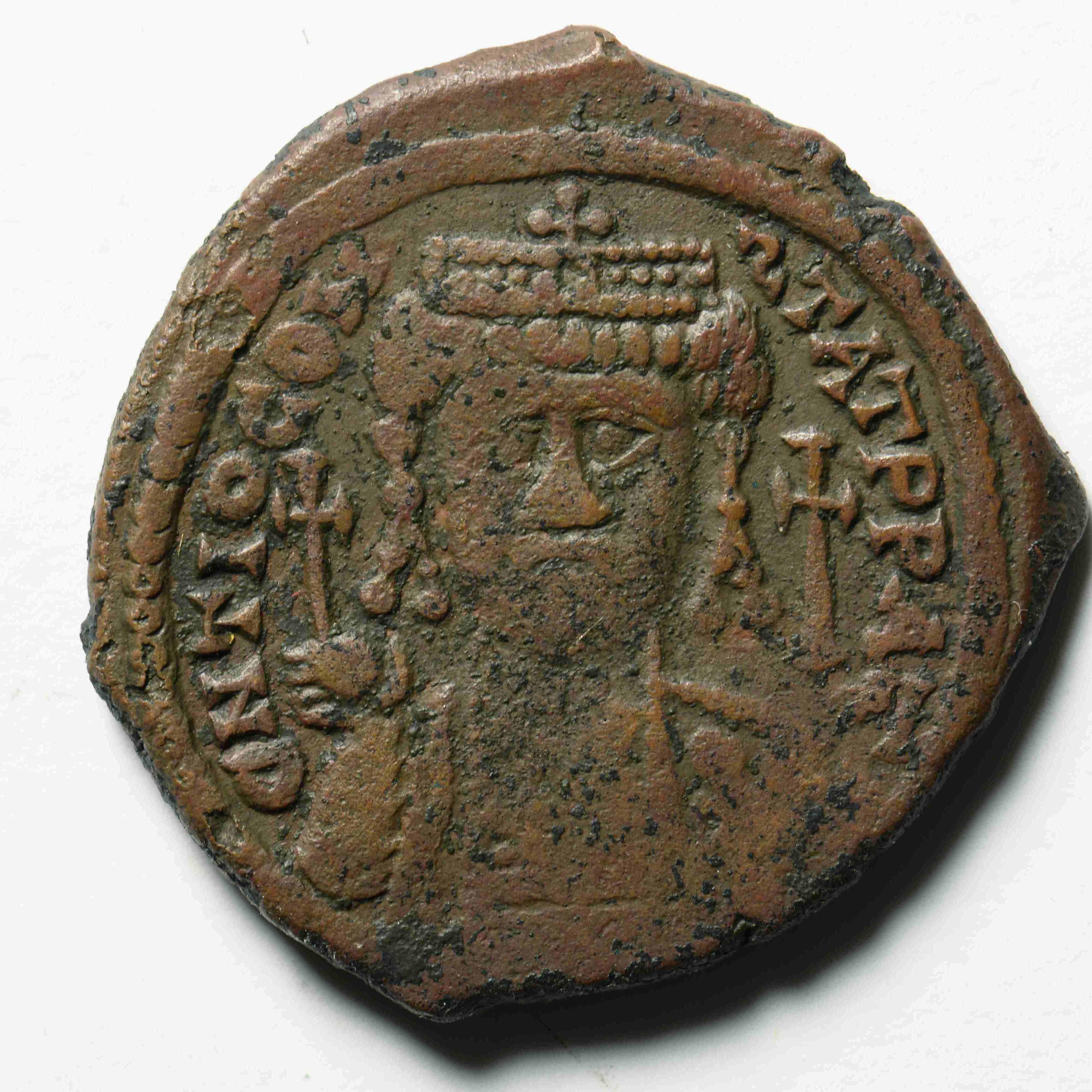 Tiberios II Constantine — Follis (Antioch, 579), аверс, do_byzant