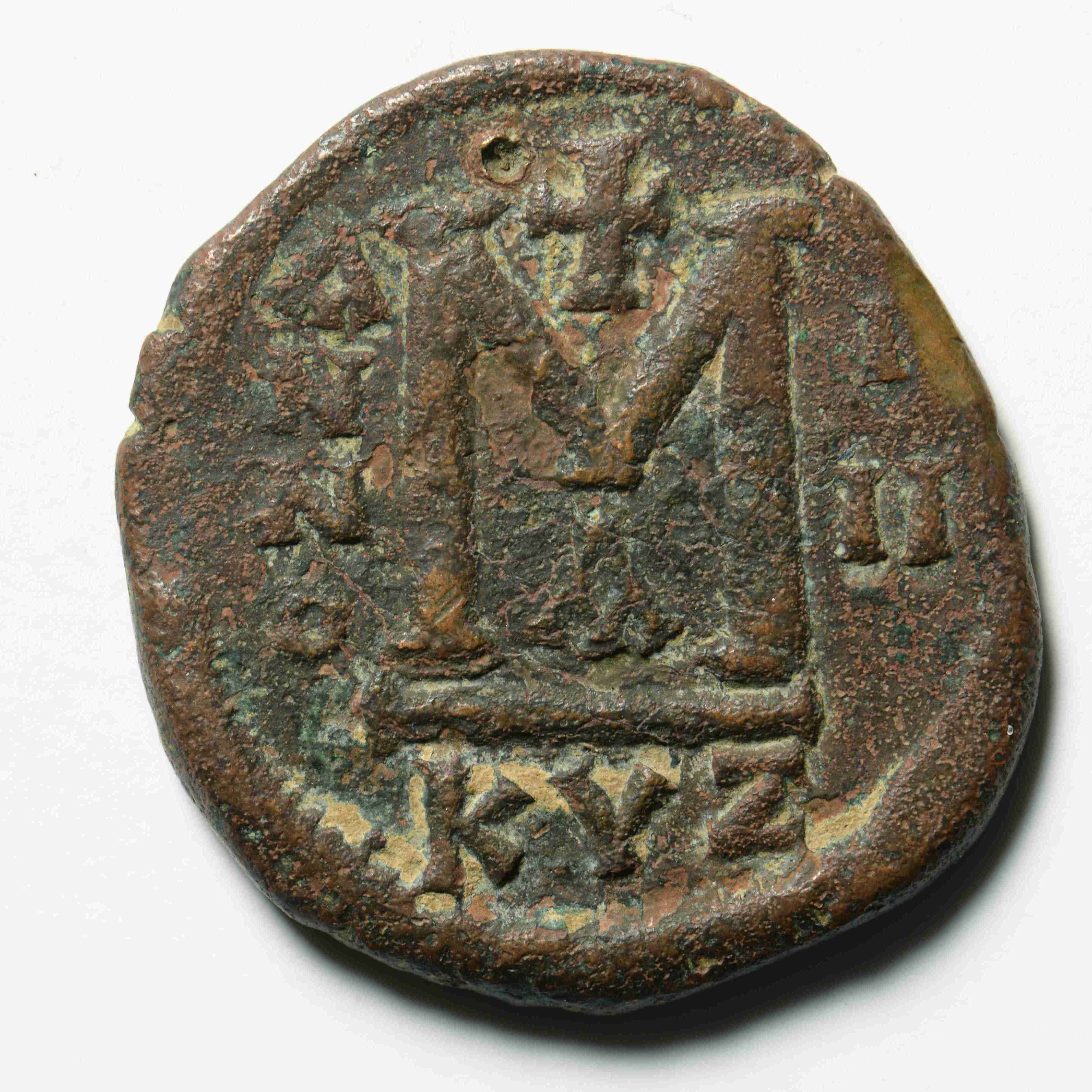 reverse Justin II — Follis (Kyzikos, 567–568)