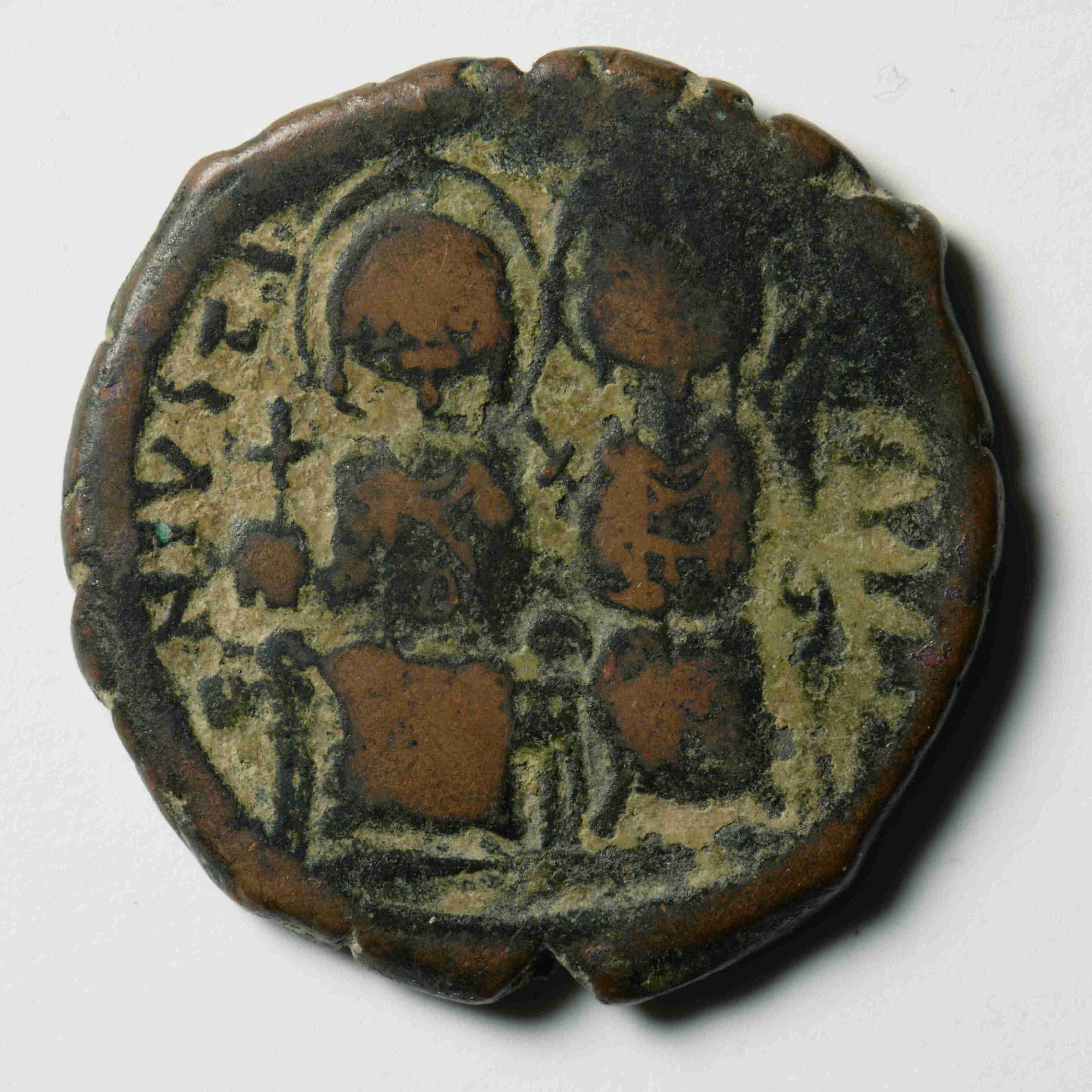 Justin II — Follis (Constantinople, 567–568), аверс, do_byzant