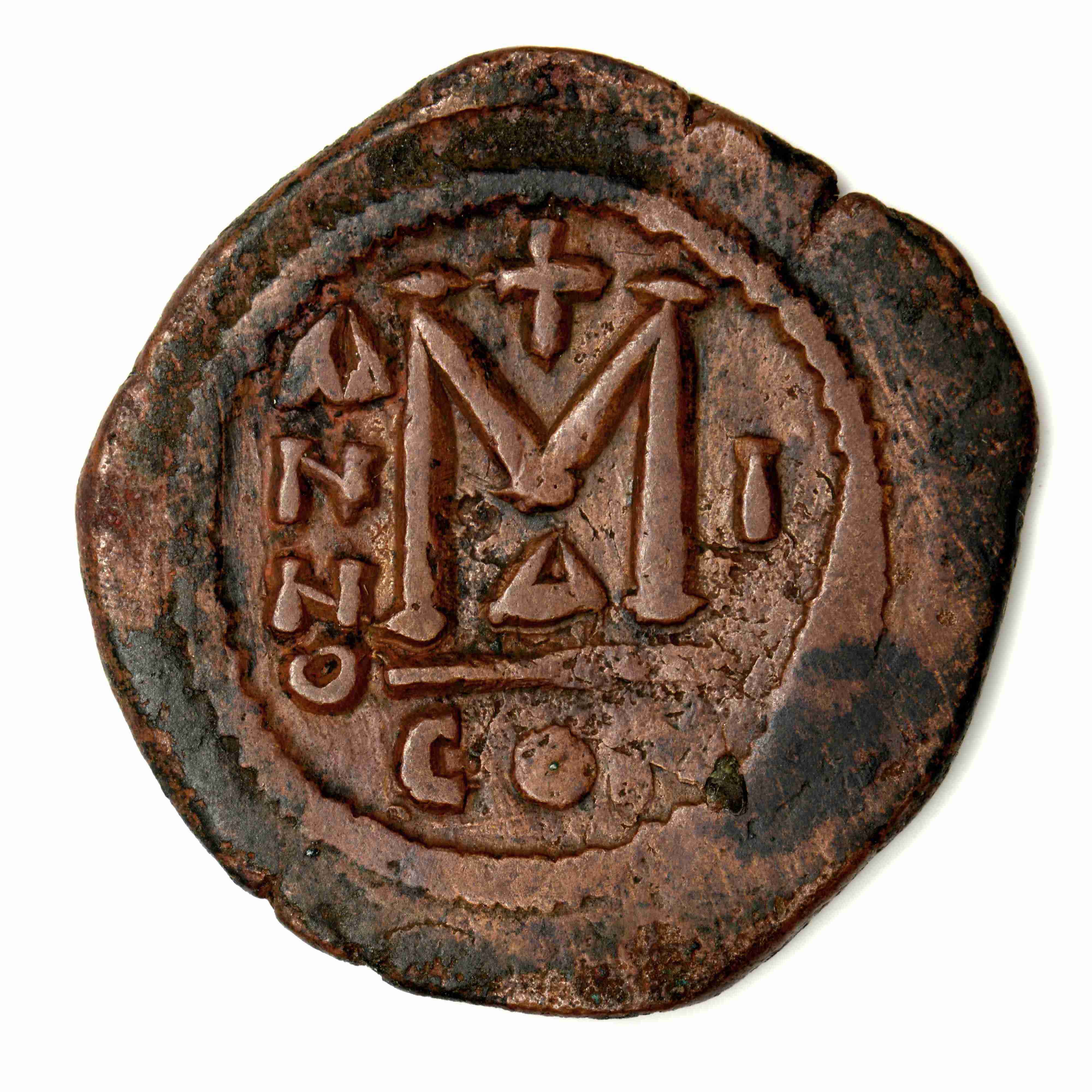 Maurice Tiberius — Follis (Constantinople, 586–587), реверс, do_byzant