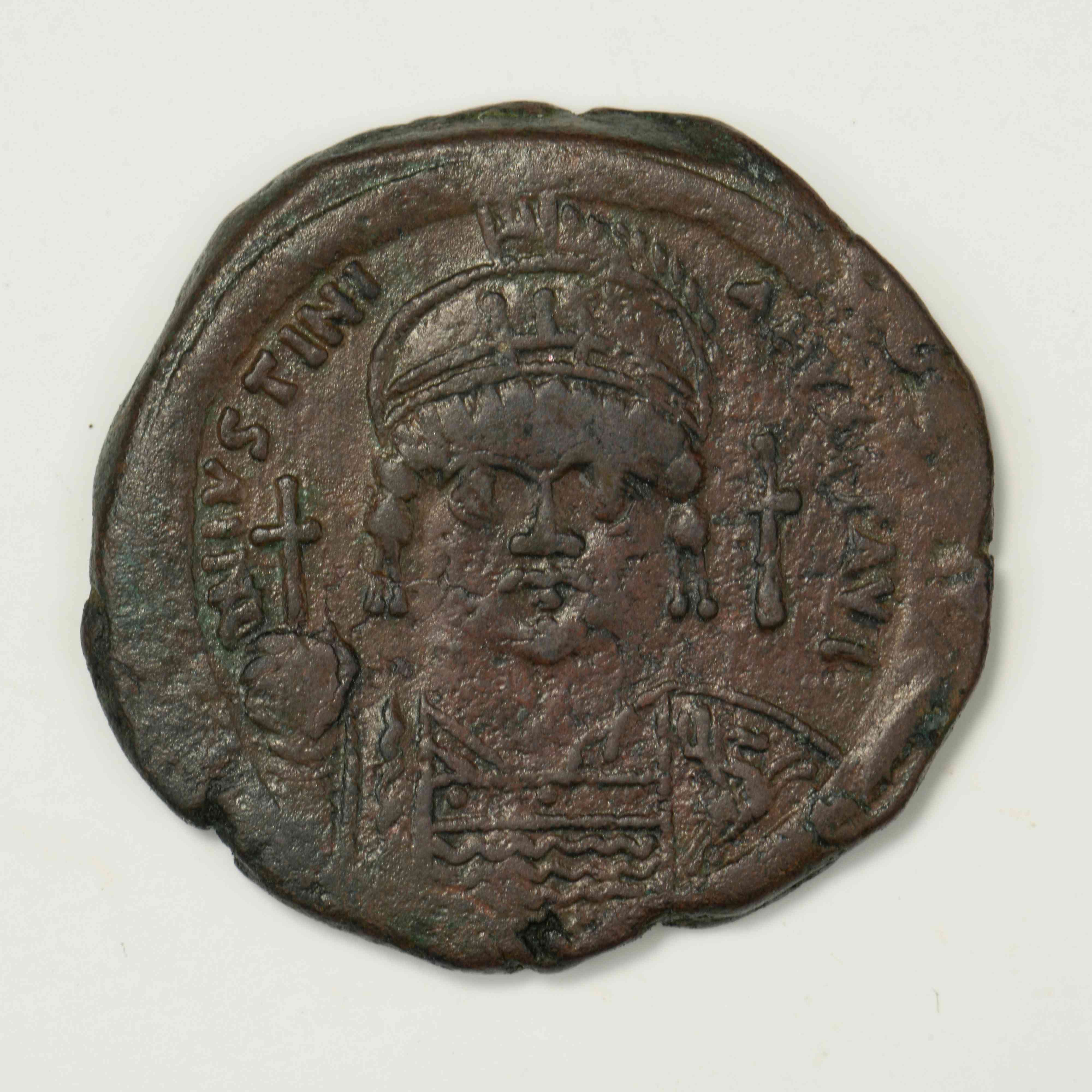 Justinian I — Follis (Constantinople, 558–559), аверс, do_byzant