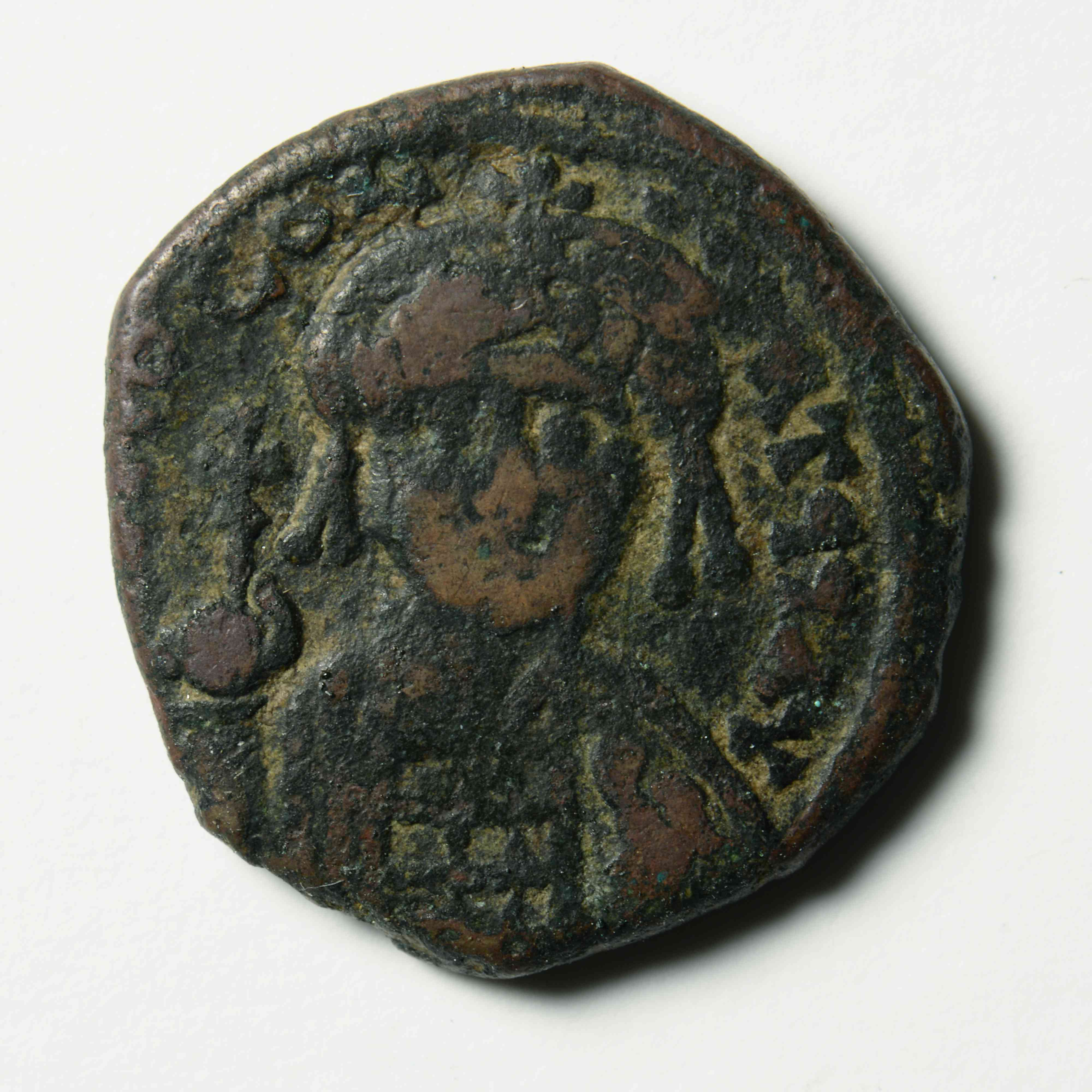 Tiberios II Constantine — Half Follis (Antioch, 581–582), аверс, do_byzant