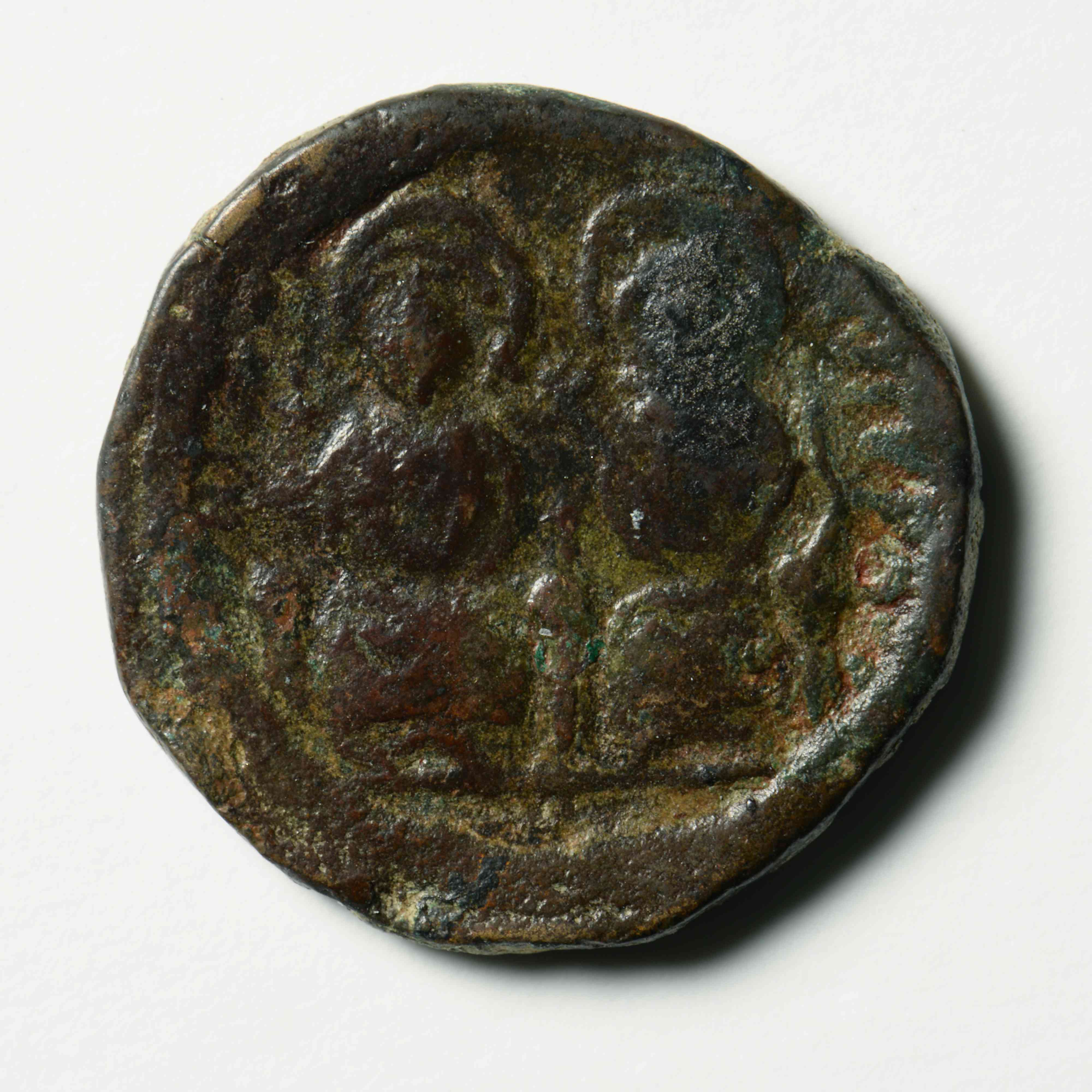 Justin II — Half Follis (Constantinople, 572–573), аверс, do_byzant