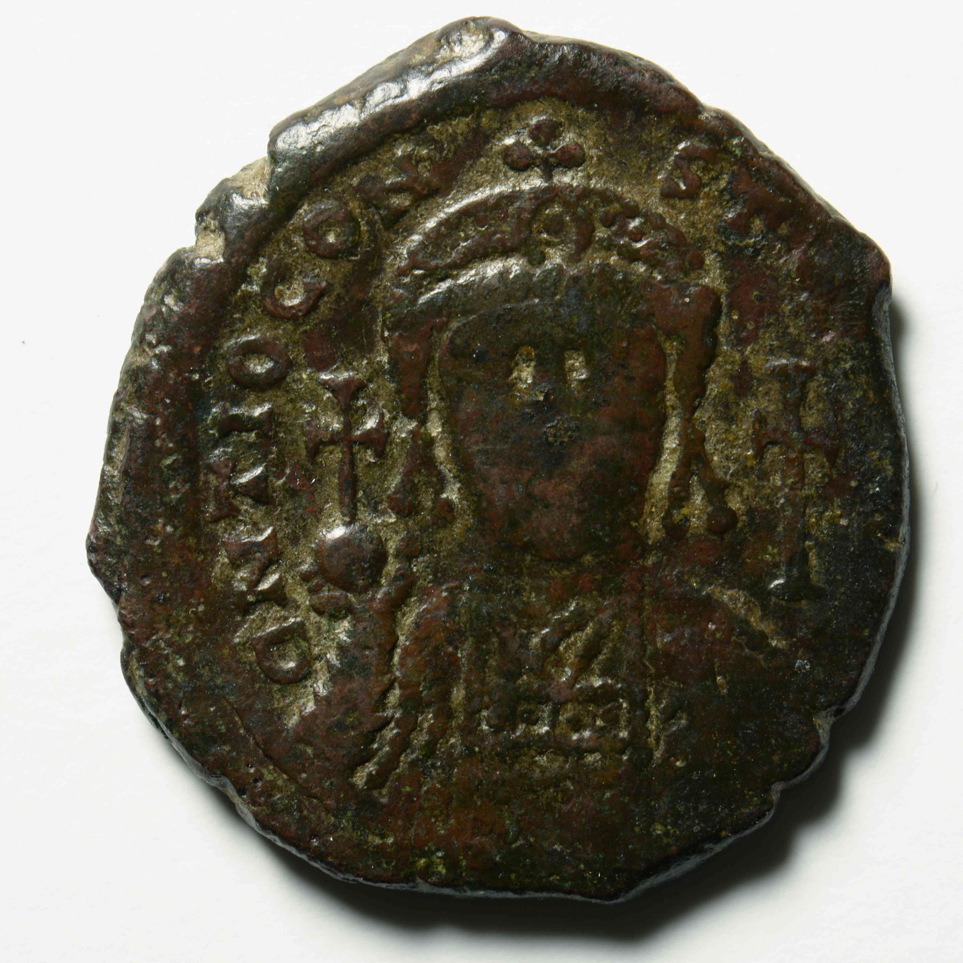Tiberios II Constantine — Follis (Antioch, 579), аверс, do_byzant