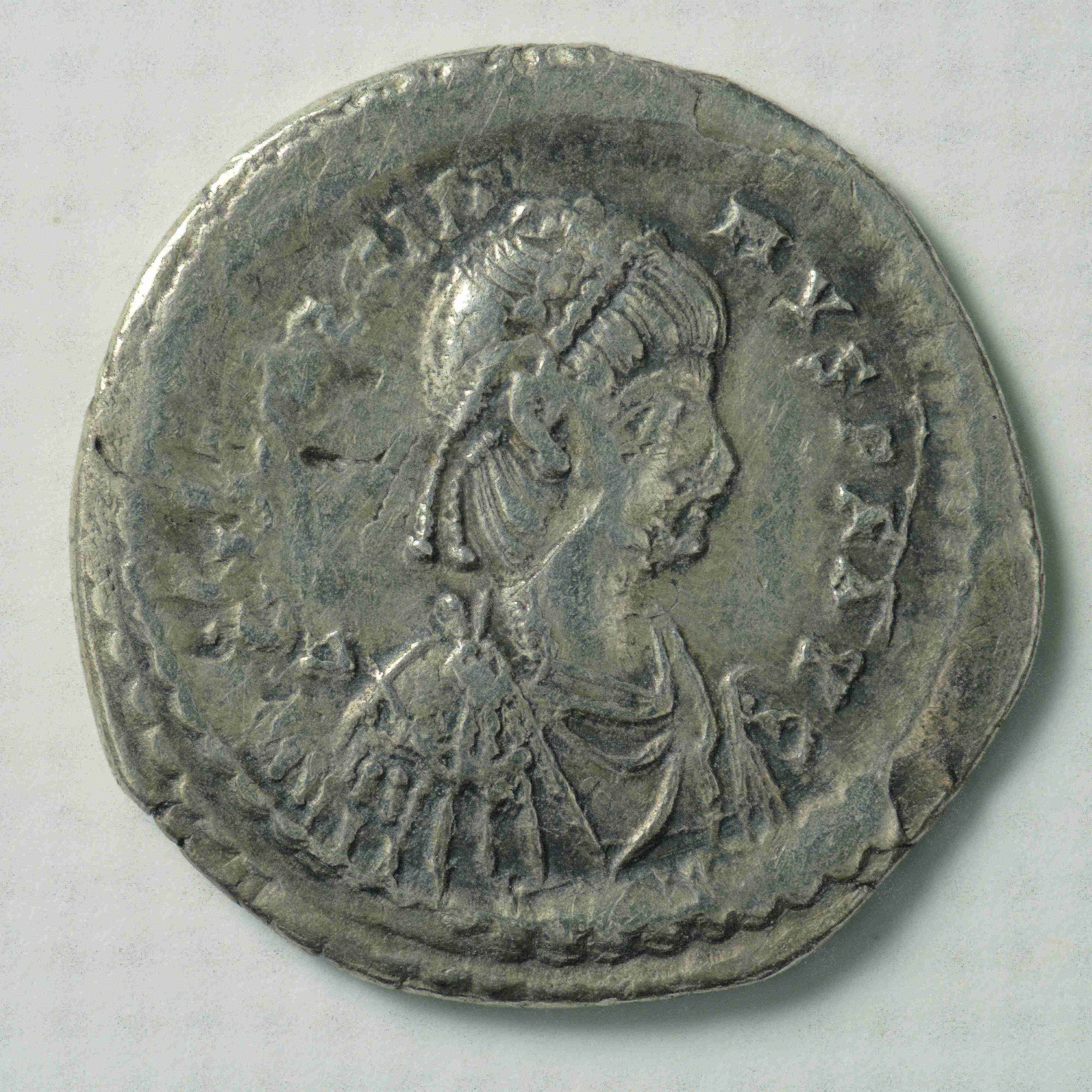 аверс Marcian — Miliarense (Constantinople, 450)