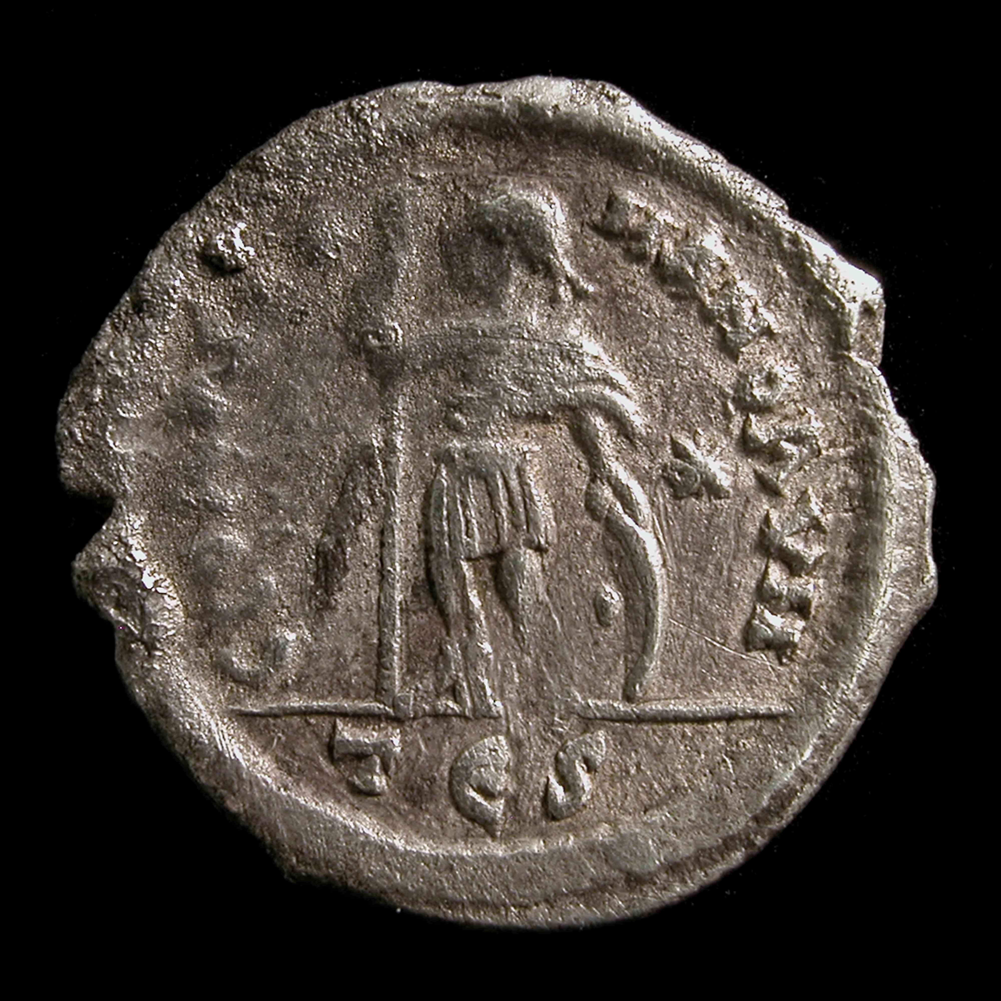 reverse Justinian I — Light Miliarense (Thessalonike, 527)