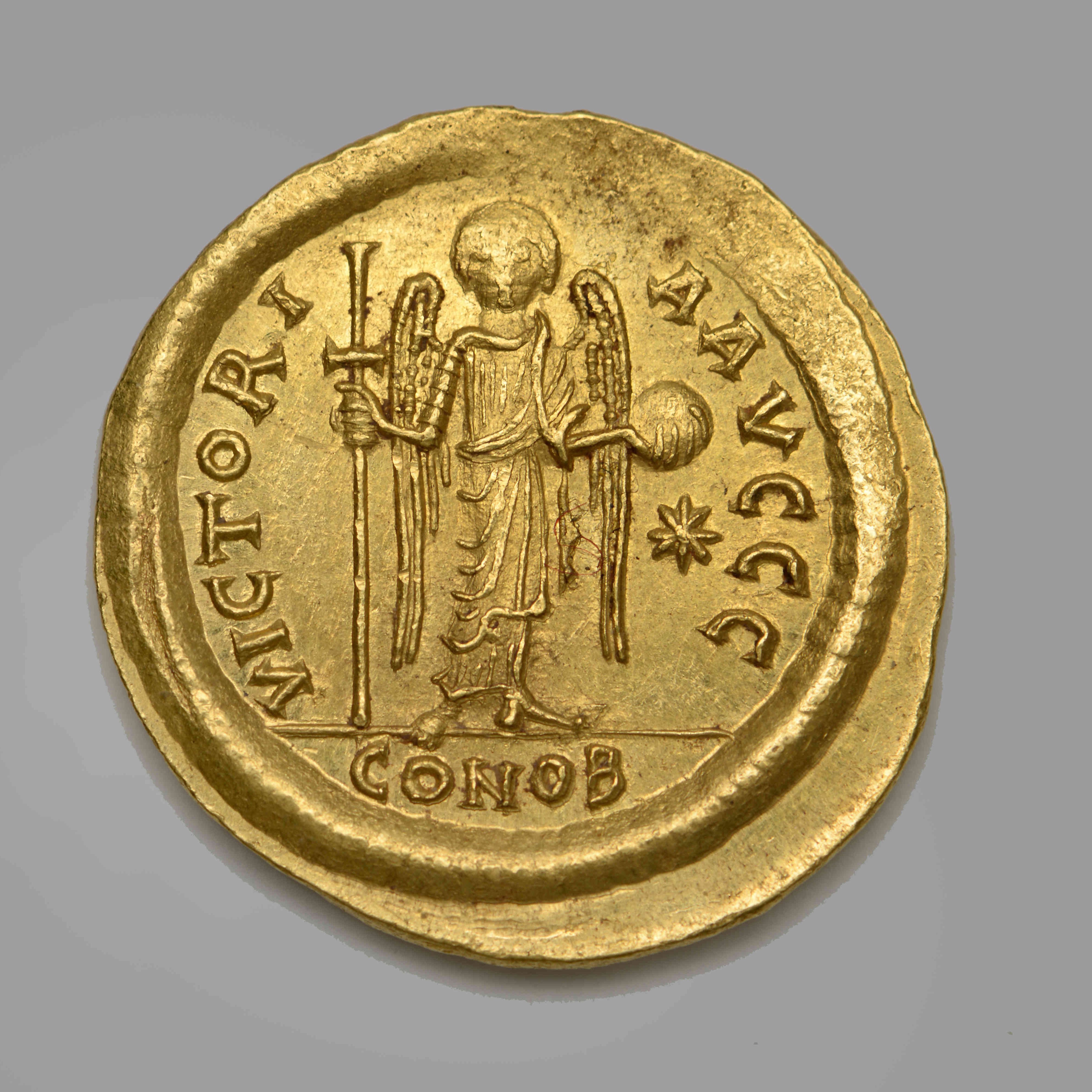 Justinian I — Solidus (Thessalonike, 527), реверс, do_byzant