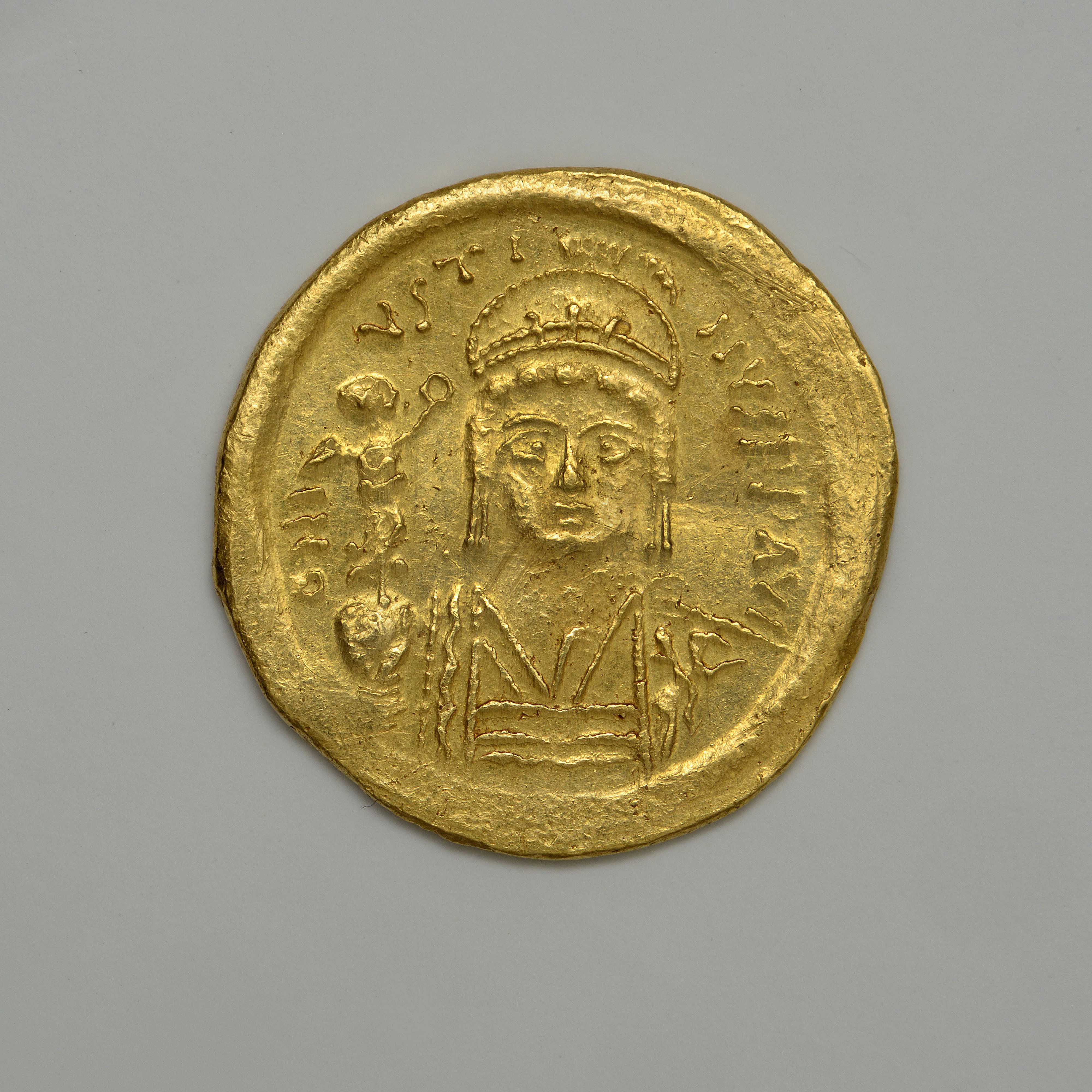 аверс Justin II — Solidus (Alexandria, 565)